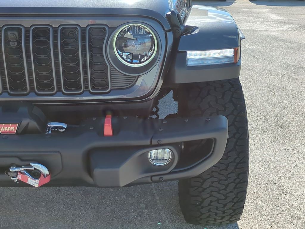 Thumbnail: 2025 Jeep Wrangler - 25