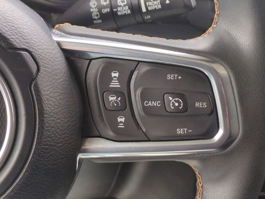 Thumbnail: 2024 Jeep Wrangler - 31