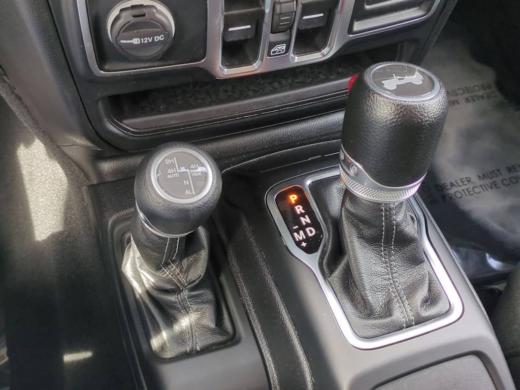 Thumbnail: 2024 Jeep Wrangler - 16