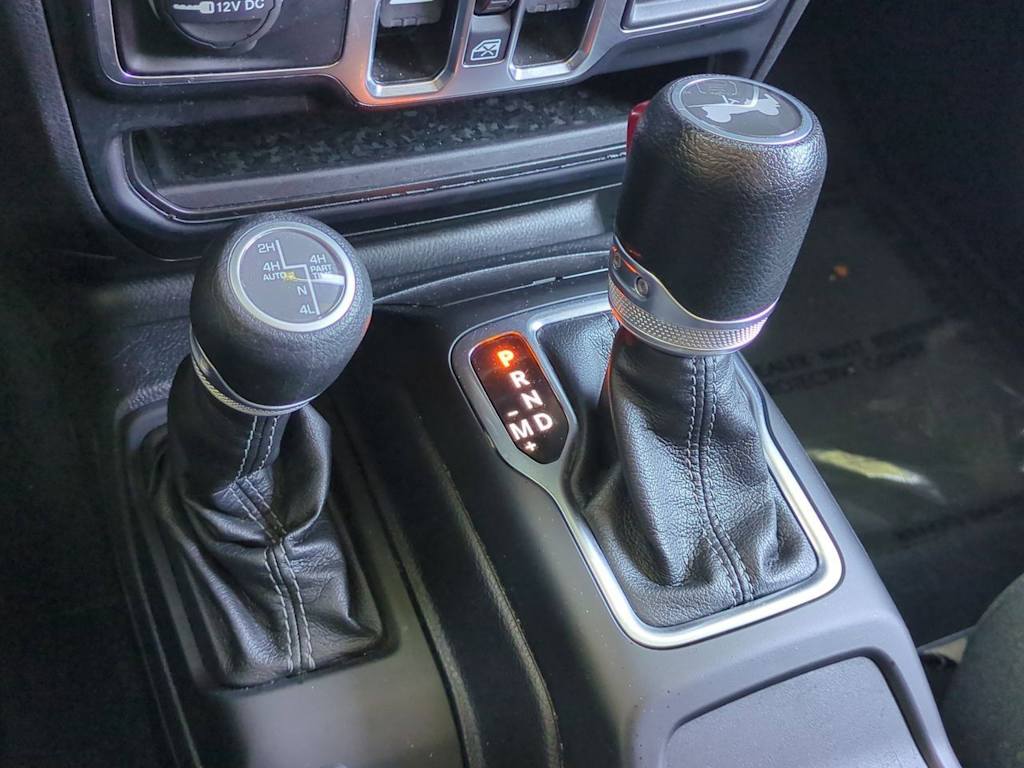 Thumbnail: 2024 Jeep Wrangler - 15