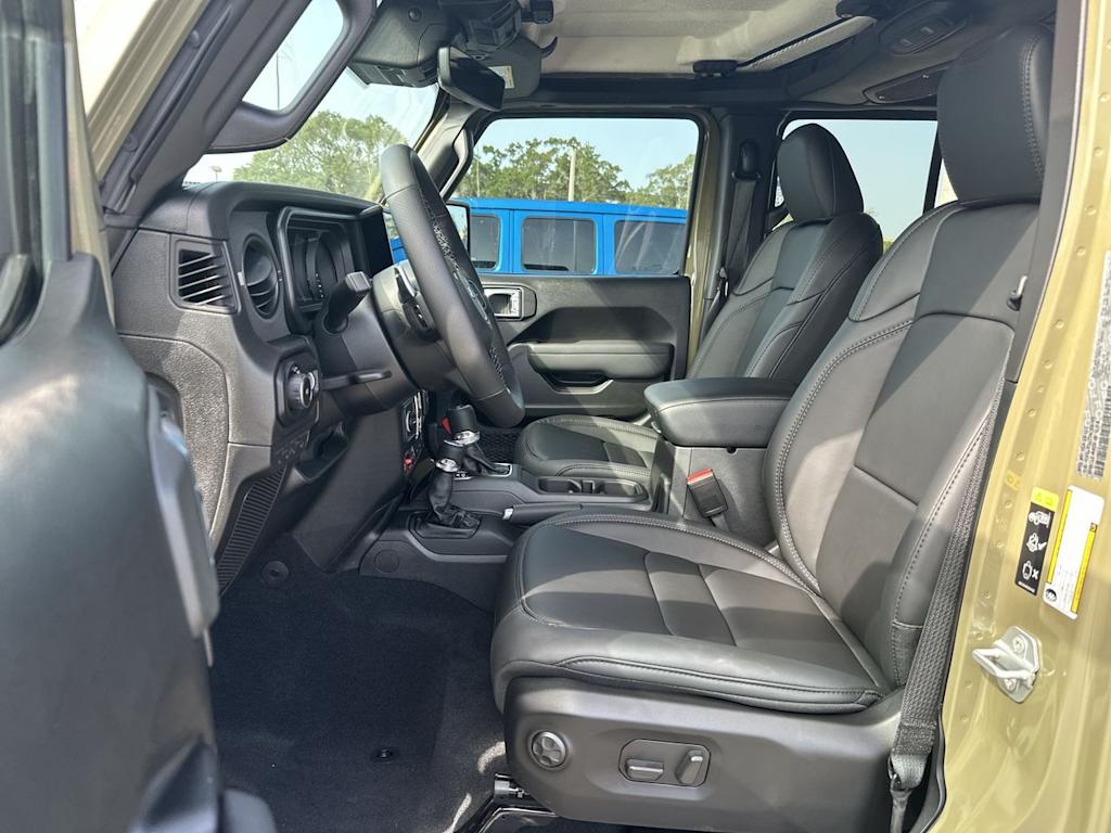 Thumbnail: 2026 Jeep Wrangler - 9