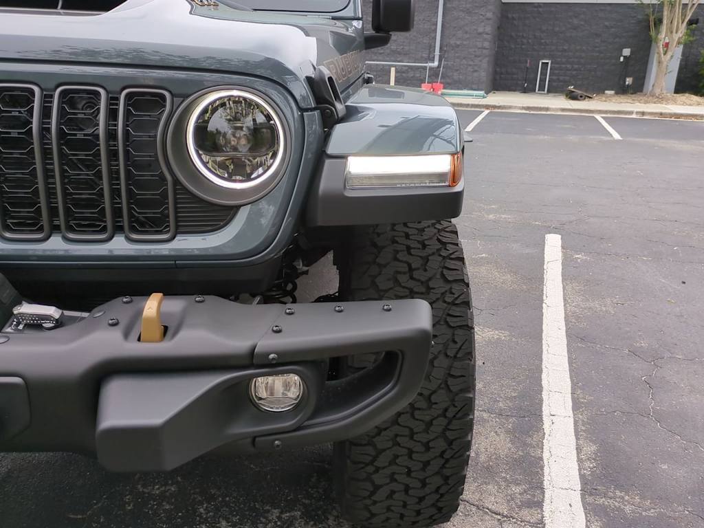 Thumbnail: 2025 Jeep Wrangler - 25