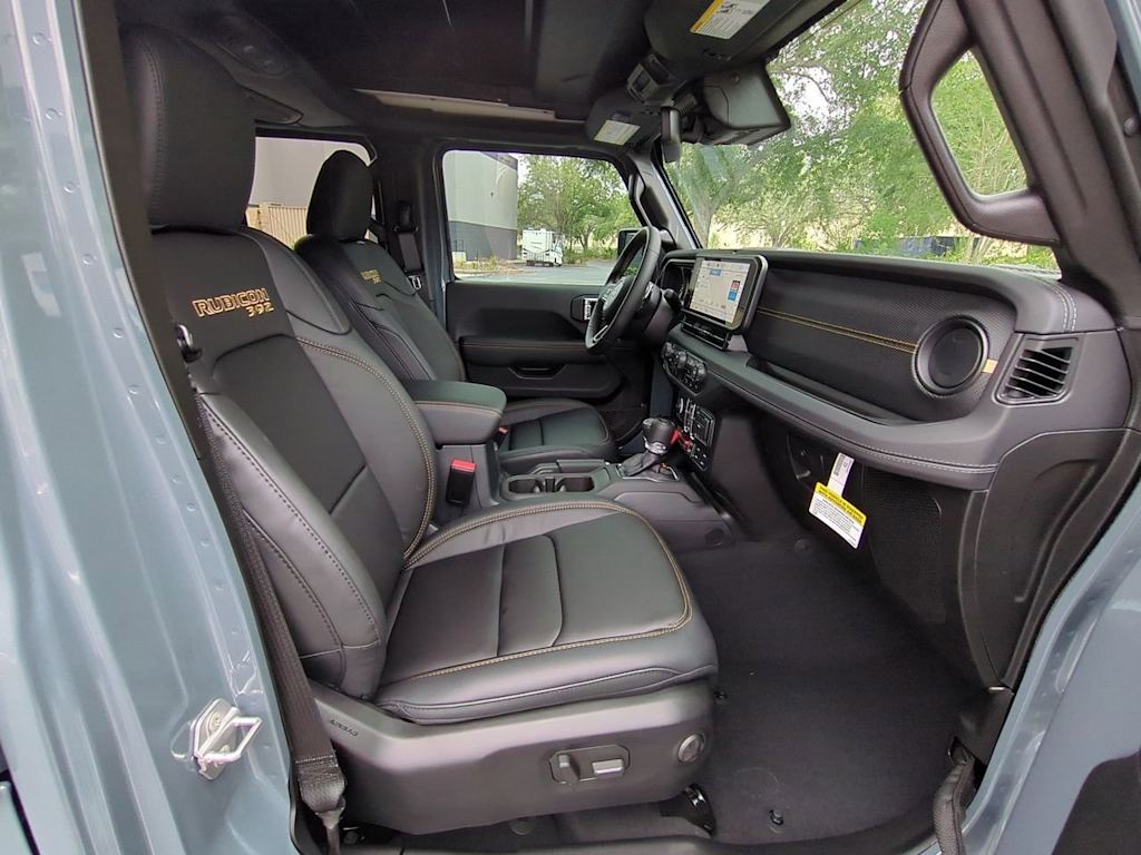 Thumbnail: 2025 Jeep Wrangler - 12