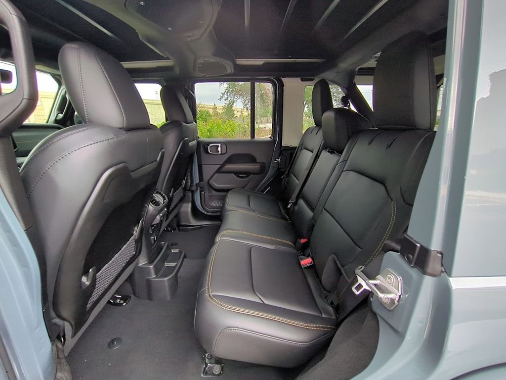 Thumbnail: 2025 Jeep Wrangler - 28