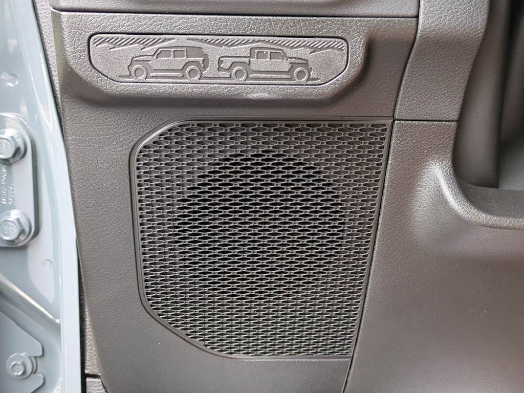 Thumbnail: 2025 Jeep Wrangler - 36