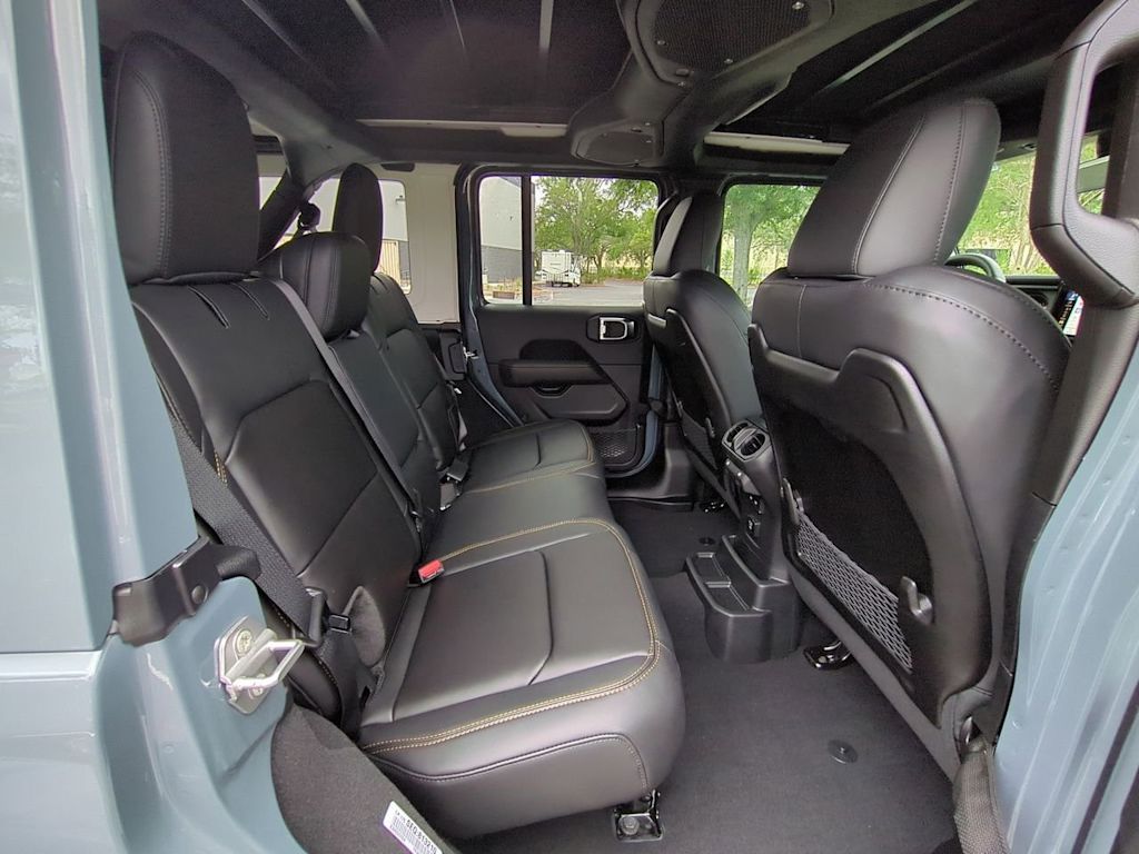 Thumbnail: 2025 Jeep Wrangler - 29