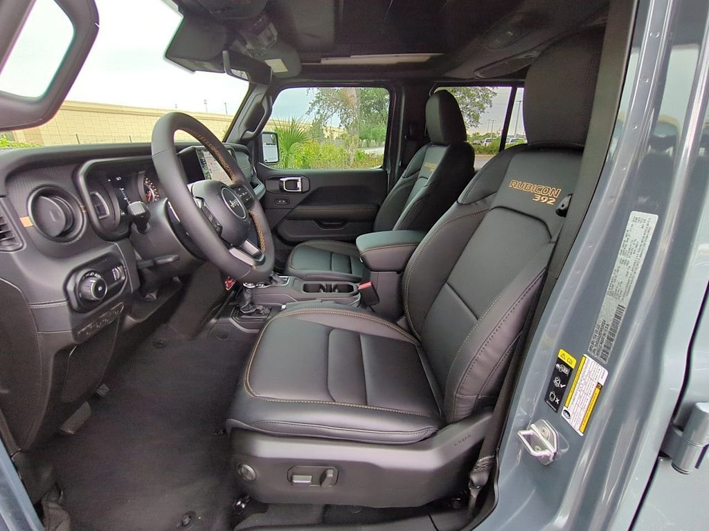 Thumbnail: 2025 Jeep Wrangler - 11