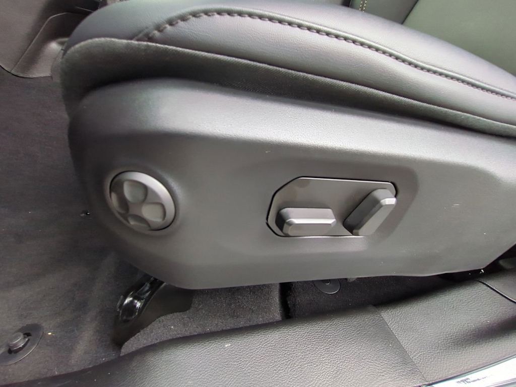 Thumbnail: 2025 Jeep Wrangler - 27