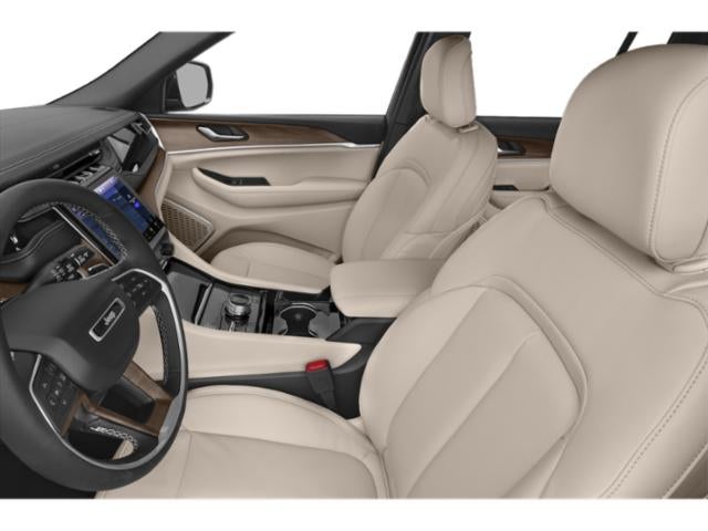 Thumbnail: 2023 Jeep Grand Cherokee - 8