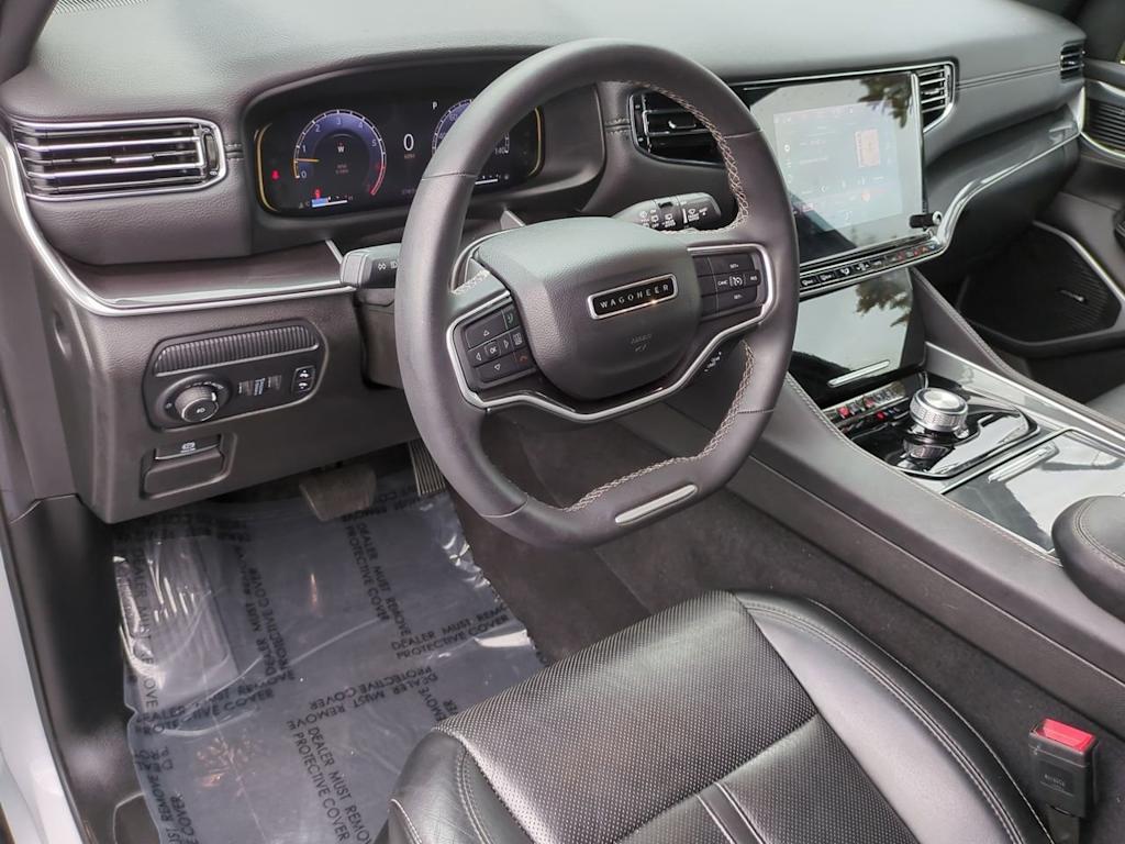 Thumbnail: 2023 Jeep Wagoneer - 2