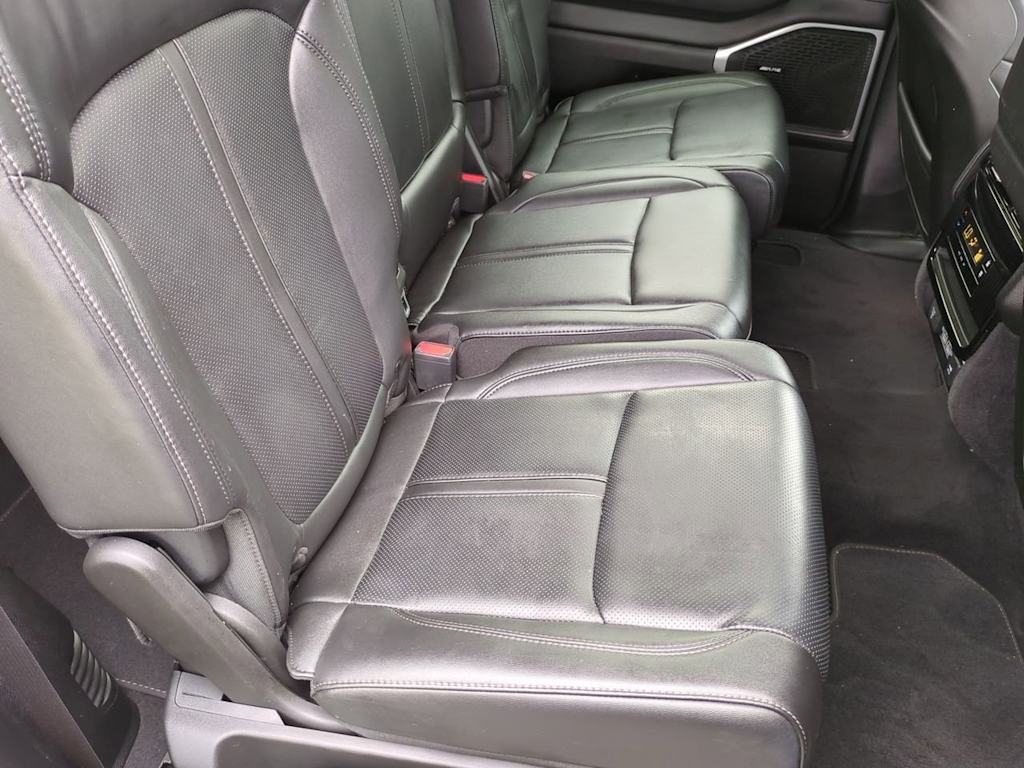 Thumbnail: 2023 Jeep Wagoneer - 10