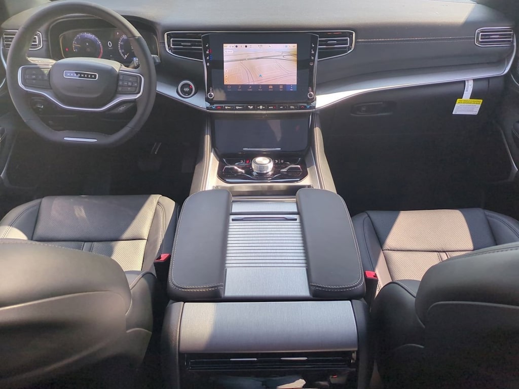 Thumbnail: 2025 Jeep Wagoneer - 10