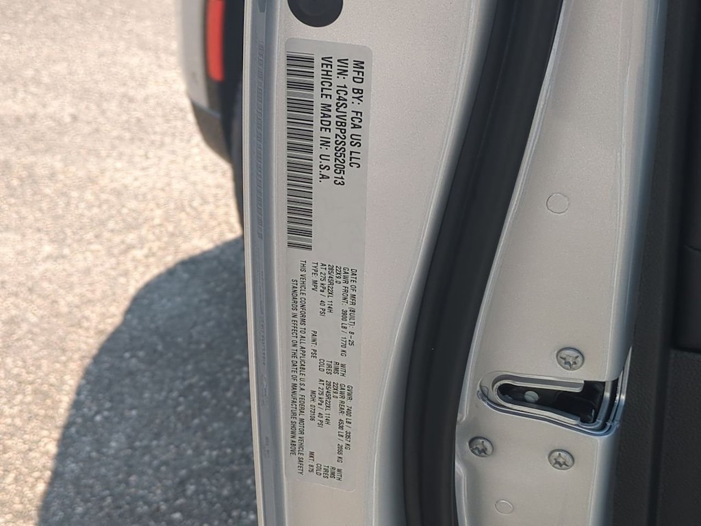 Thumbnail: 2025 Jeep Wagoneer - 19