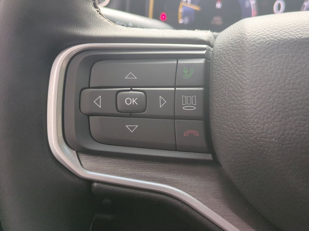 Thumbnail: 2025 Jeep Wagoneer - 28