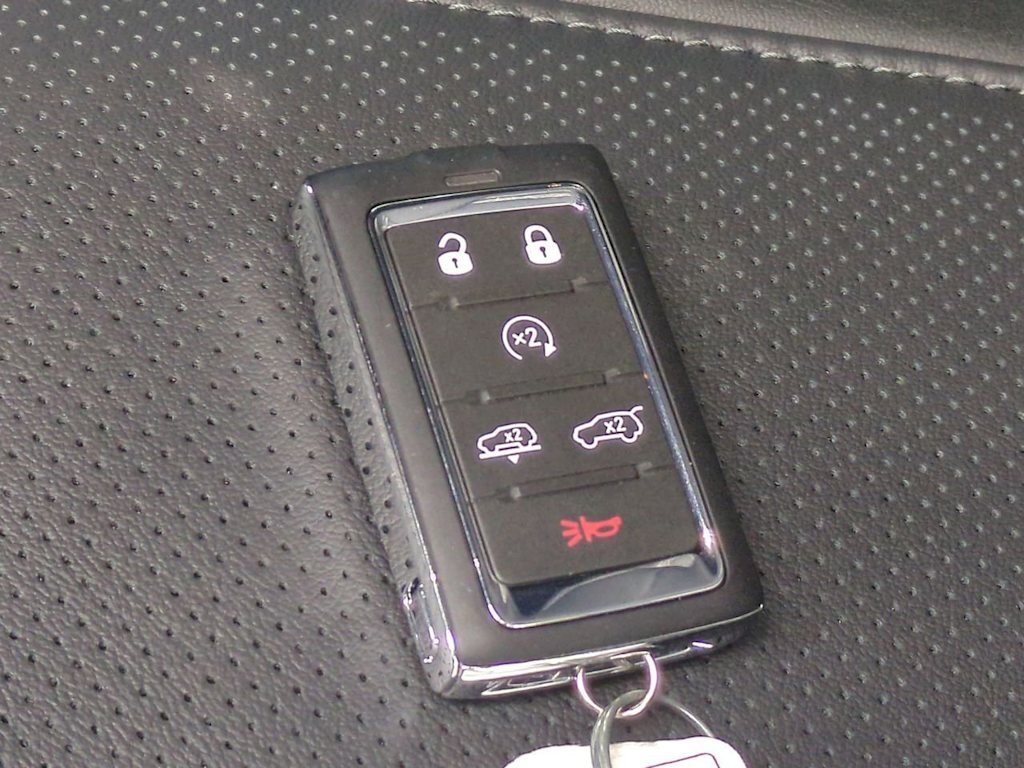 Thumbnail: 2025 Jeep Wagoneer - 17