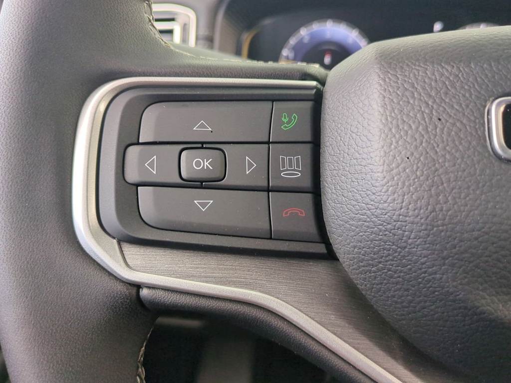 Thumbnail: 2025 Jeep Wagoneer - 28