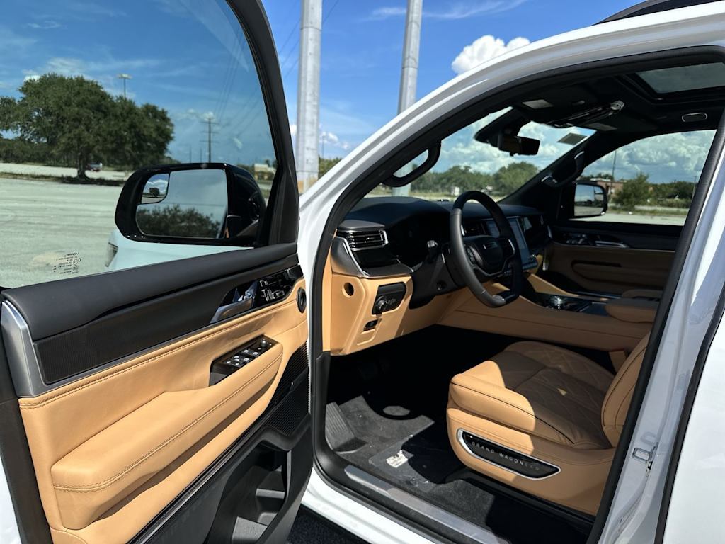 Thumbnail: 2026 Jeep Grand Wagoneer - 2