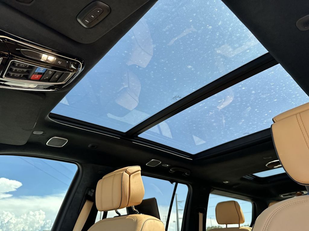 Thumbnail: 2026 Jeep Grand Wagoneer - 26