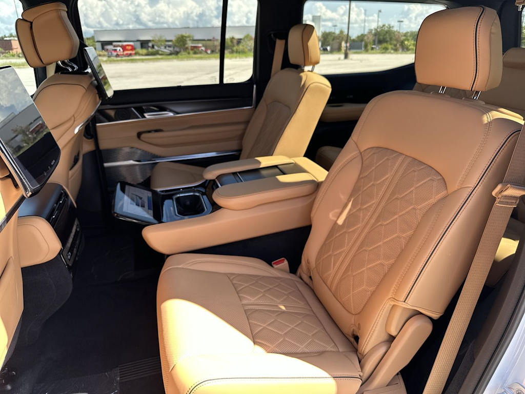 Thumbnail: 2026 Jeep Grand Wagoneer - 12