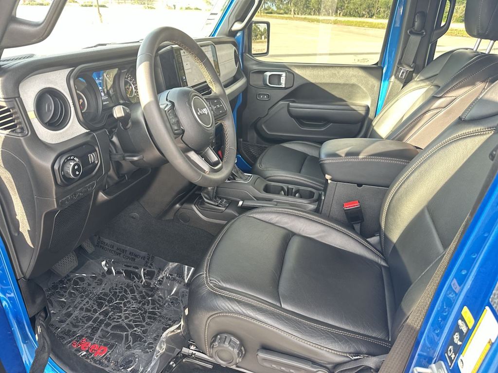 Thumbnail: 2024 Jeep Gladiator - 10