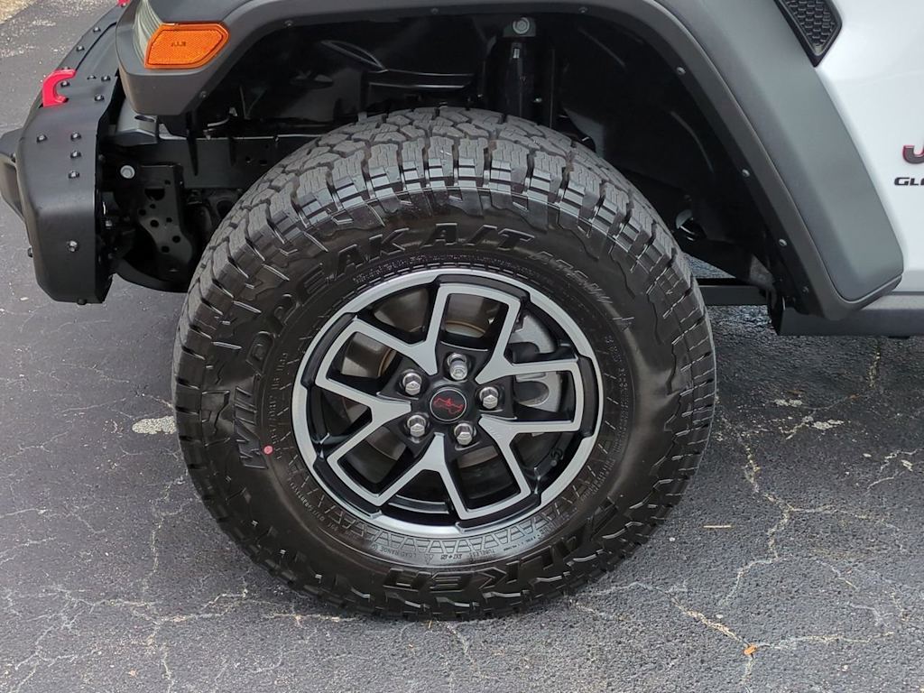 Thumbnail: 2024 Jeep Gladiator - 8