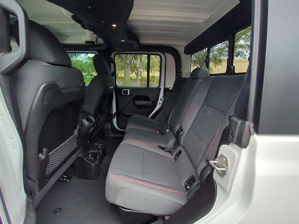 Thumbnail: 2024 Jeep Gladiator - 28