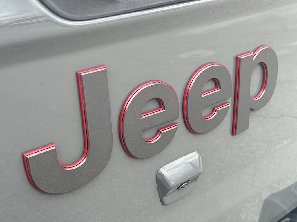 Thumbnail: 2021 Jeep Gladiator - 7