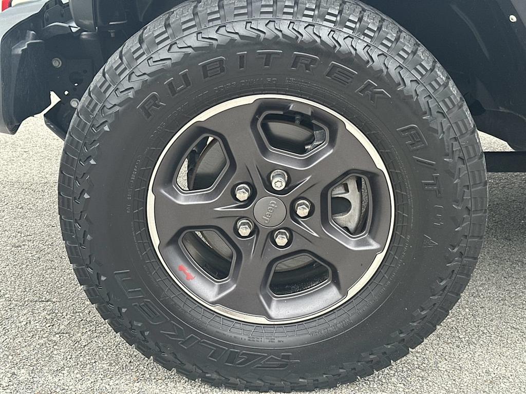 Thumbnail: 2021 Jeep Gladiator - 8