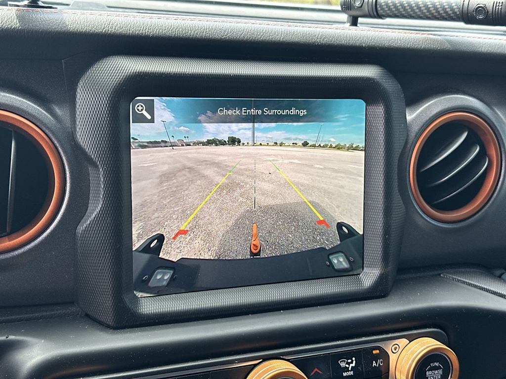 Thumbnail: 2023 Jeep Gladiator - 30