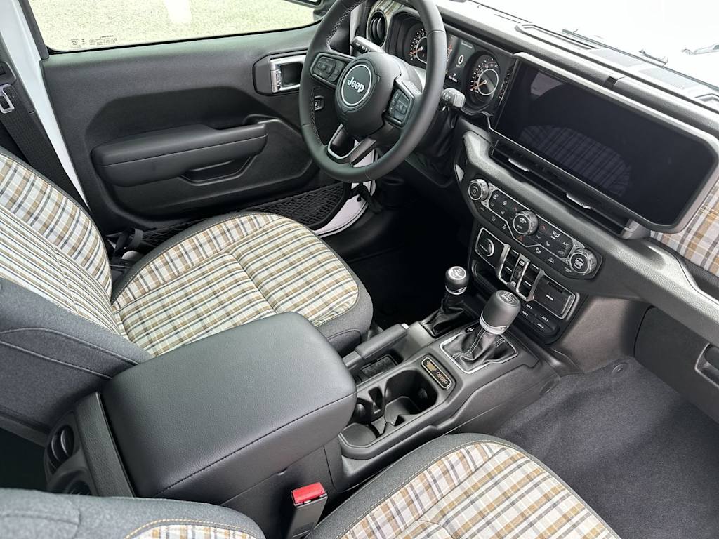 Thumbnail: 2026 Jeep Gladiator - 27