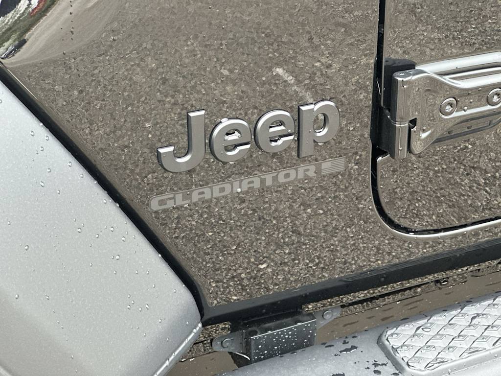 Thumbnail: 2026 Jeep Gladiator - 23