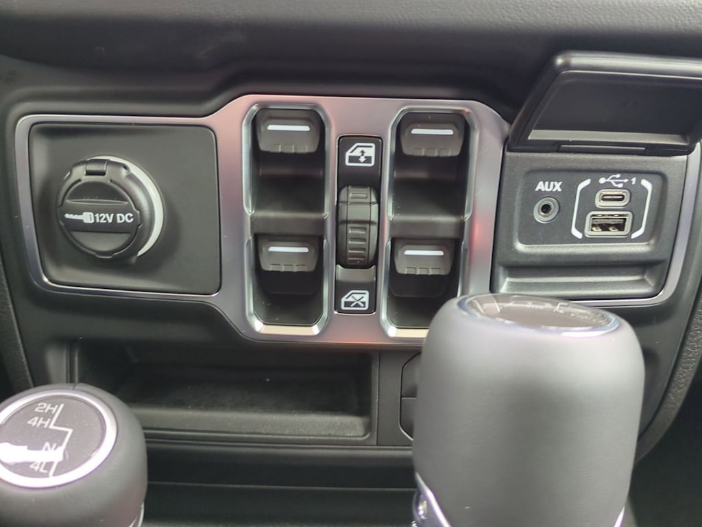Thumbnail: 2026 Jeep Gladiator - 35