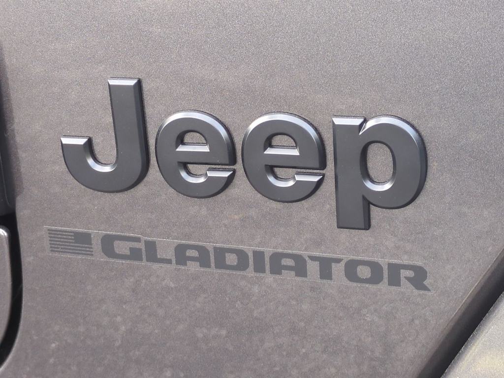 Thumbnail: 2026 Jeep Gladiator - 7
