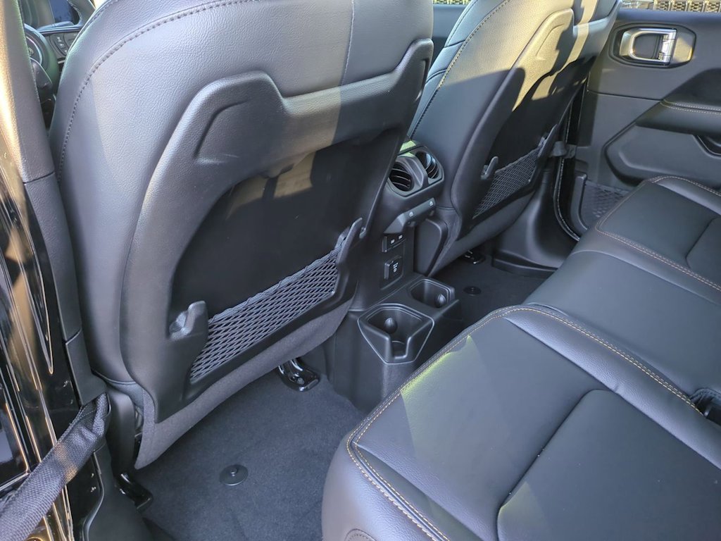 Thumbnail: 2025 Jeep Gladiator - 12