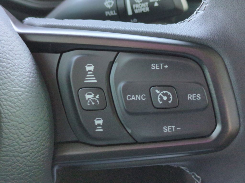 Thumbnail: 2025 Jeep Gladiator - 14