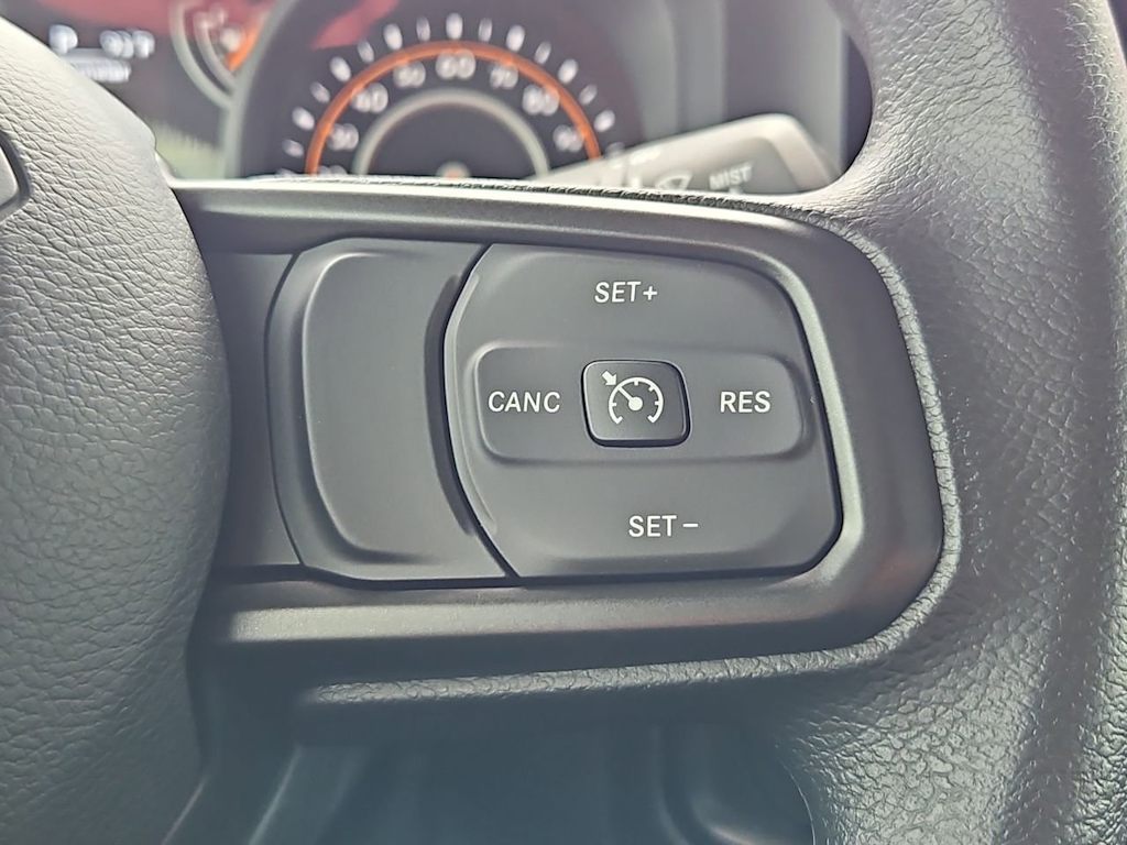 Thumbnail: 2025 Jeep Gladiator - 30