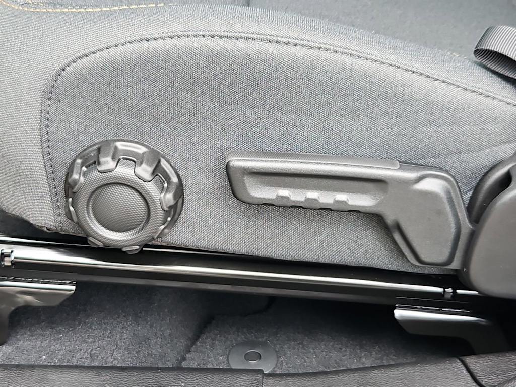 Thumbnail: 2025 Jeep Gladiator - 26