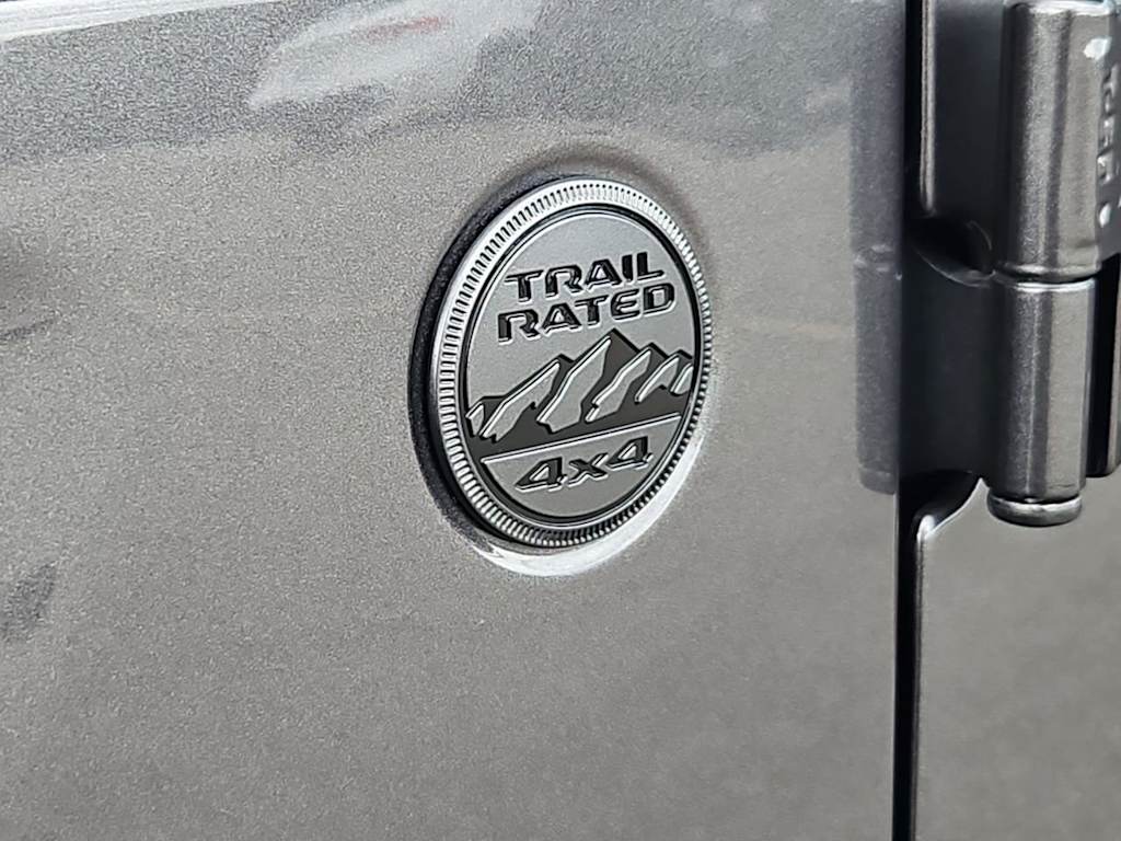 Thumbnail: 2025 Jeep Gladiator - 7