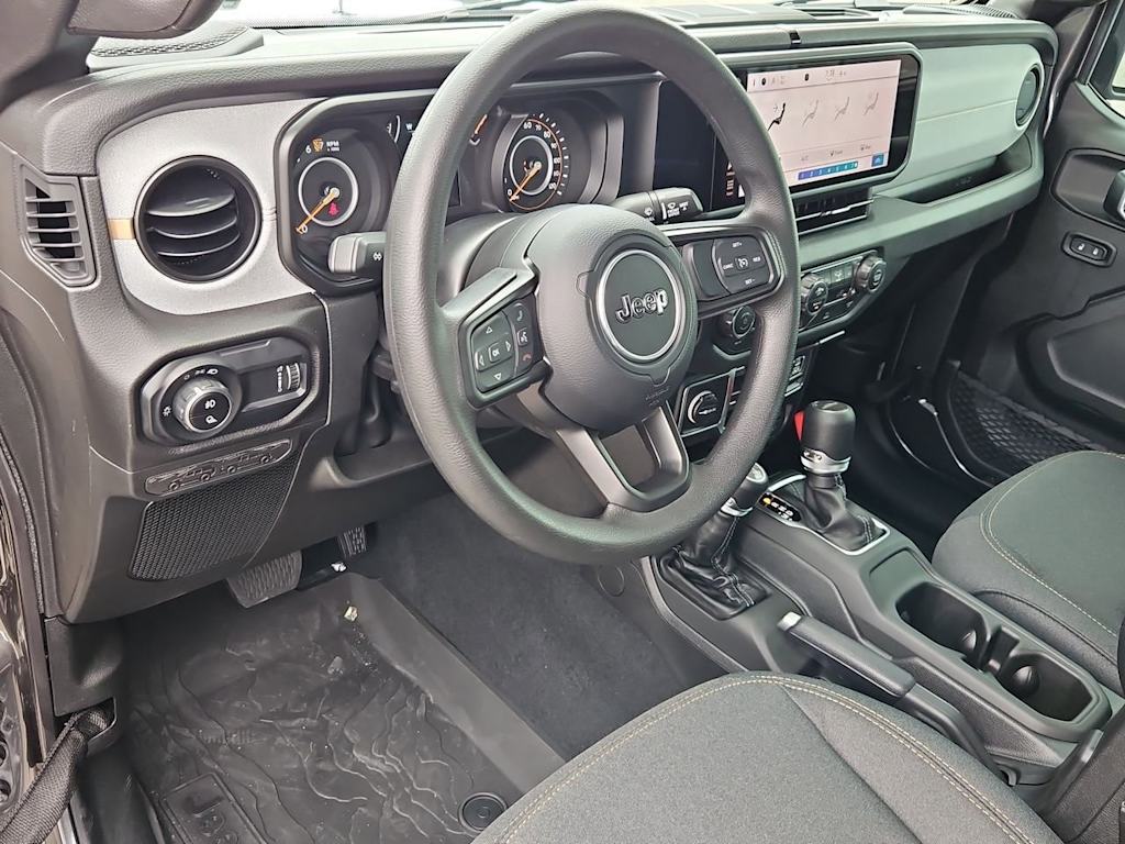 Thumbnail: 2025 Jeep Gladiator - 2