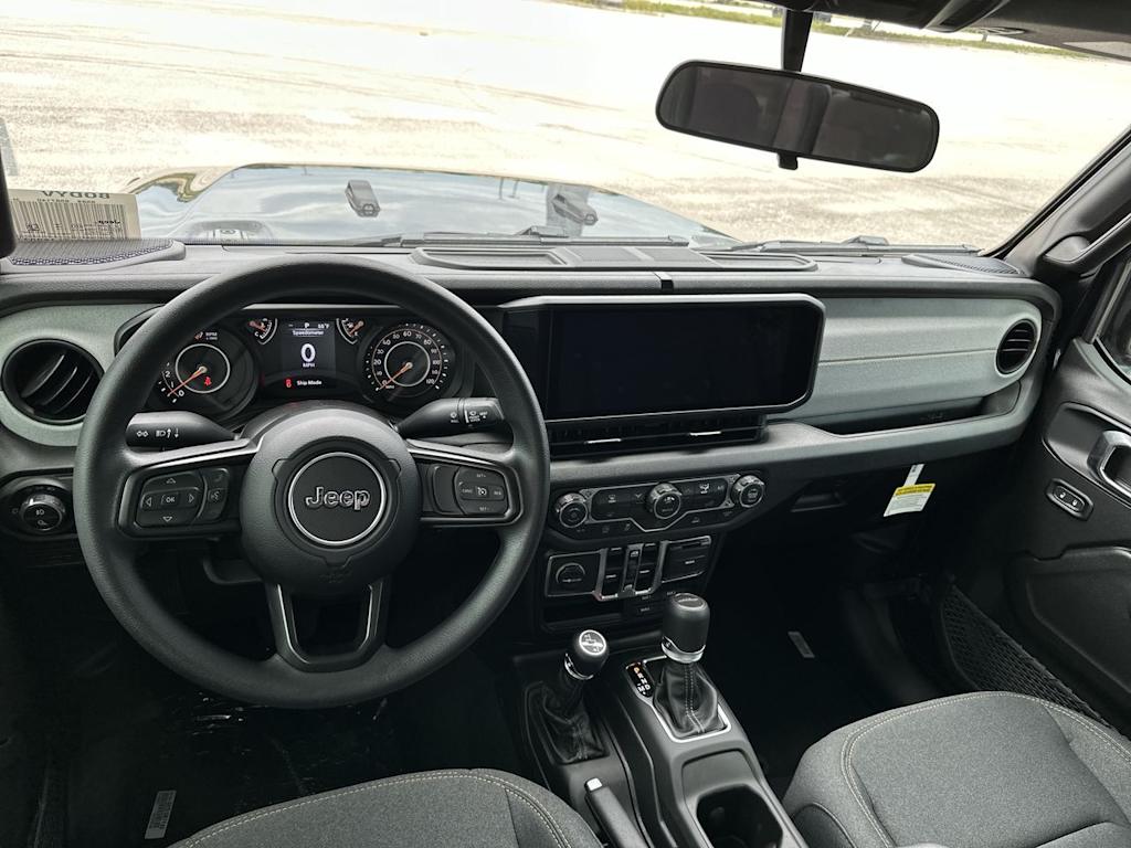 Thumbnail: 2026 Jeep Gladiator - 2