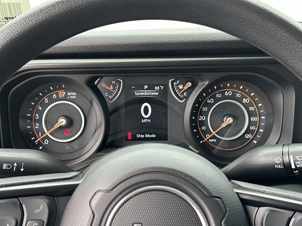 Thumbnail: 2026 Jeep Gladiator - 16