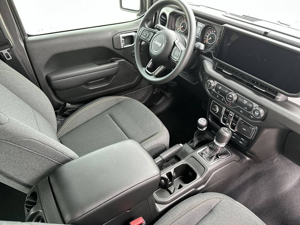 Thumbnail: 2026 Jeep Gladiator - 13
