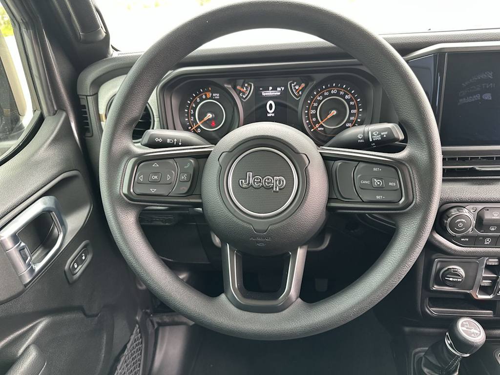 Thumbnail: 2026 Jeep Gladiator - 9