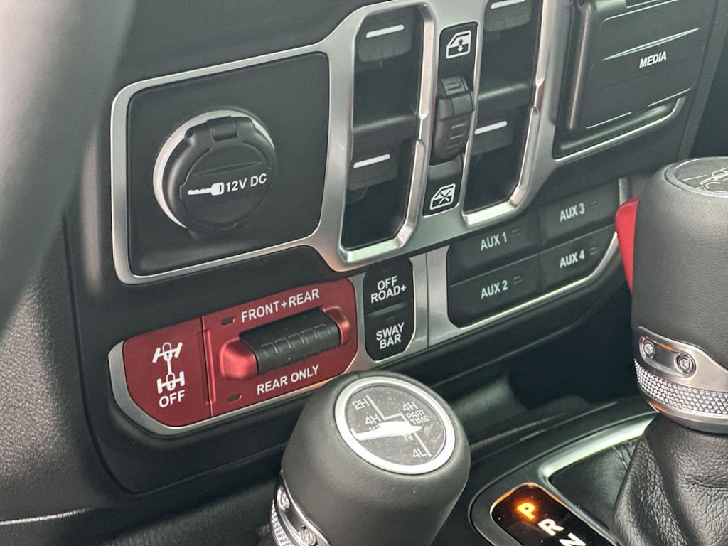 Thumbnail: 2026 Jeep Gladiator - 15