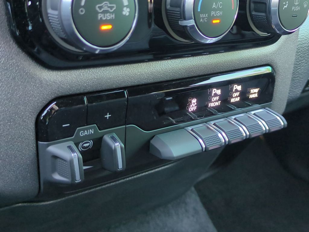 Thumbnail: 2026 RAM 1500 - 25