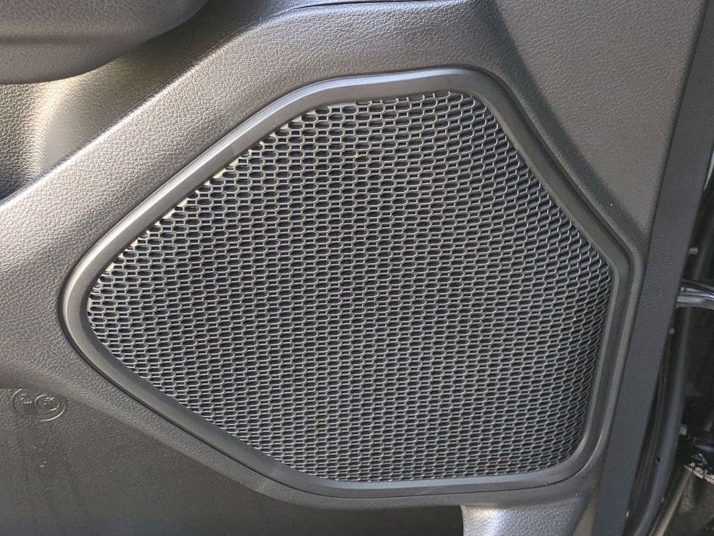 Thumbnail: 2025 RAM 1500 - 33