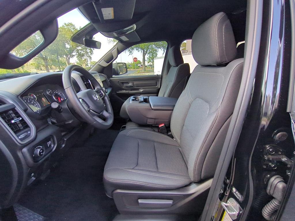 Thumbnail: 2025 RAM 1500 - 11