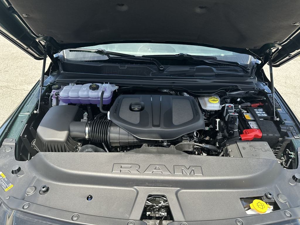 Thumbnail: 2026 RAM 1500 - 9