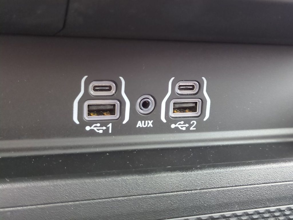 Thumbnail: 2026 RAM 1500 - 33