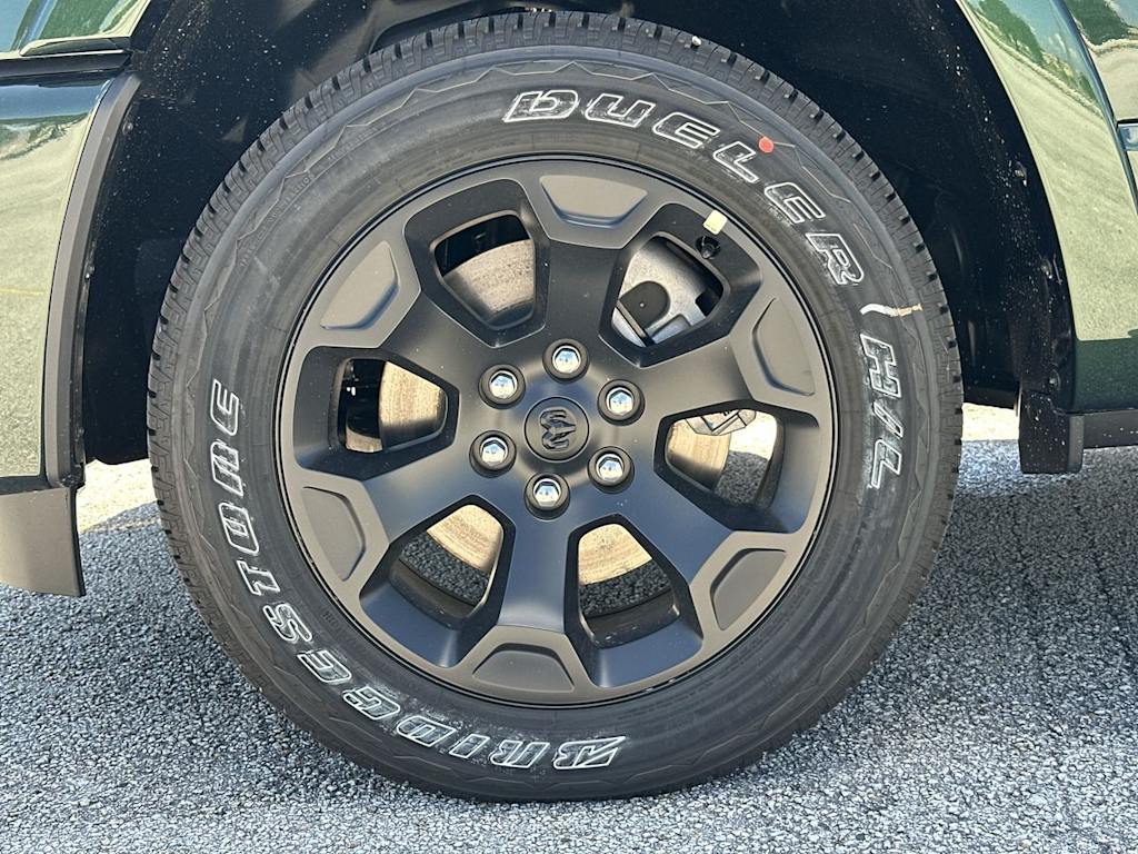 Thumbnail: 2026 RAM 1500 - 8
